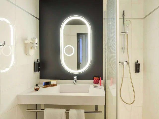 غرفة قياسية بسرير مزدوج وسرير فردي، Ibis Paris Gare De L Est 10Eme 7/7