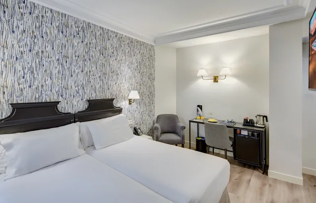 غرفة كلاسيكية مفردة بسريرين منفصلين، Sercotel Europa San Sebastian 1/4
