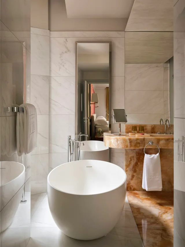 جناح جونيور، Palazzo Venezia 2/2