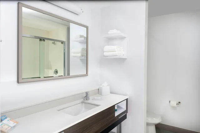 غرفة بسرير كينج، Hampton Inn Dunedin Fl 3/3