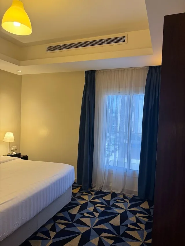 1 Bedroom, Signature, Suite, Queen Bed, Ocean View Al Zahra 3/10