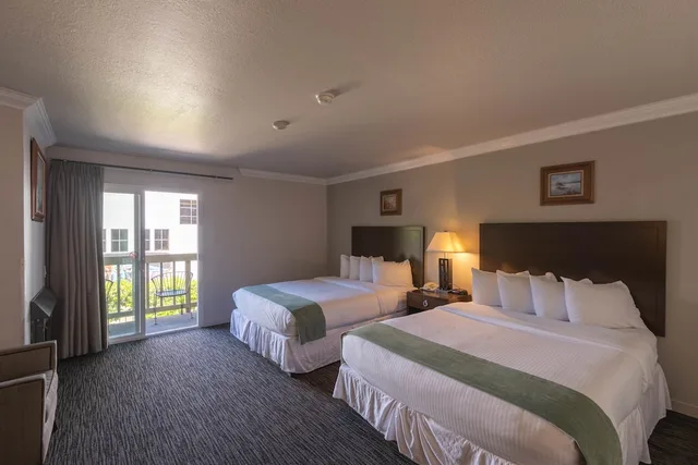 Room, 2 Queen Beds, Cannery Row Inn 2/6