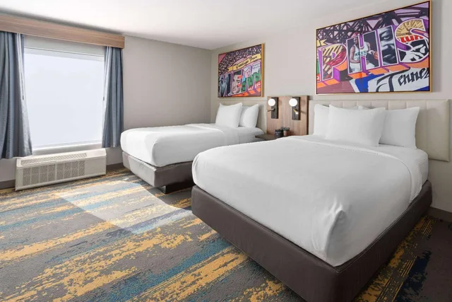 غرفة بسرير مزدوج، La Quinta Inn & Suites by Wyndham Memphis I-240 8/10