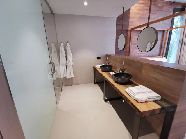 جناح جونيور لذوي الإعاقة، Hotel Tropical Gava Mar 4/4