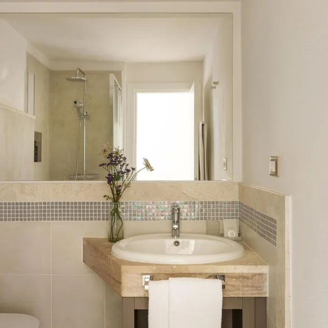 غرفة ثلاثية بشرفة، Chia Laguna - Hotel Village 7/7
