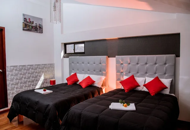 شقة ديلوكس بسريرين كينج بشرفة بـ4 غرف نوم، Hotel R House Cusco 7/10
