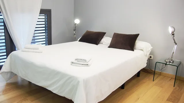 دوبلكس عائلي بشرفة بـ3 غرف نوم في الطابق الأرضي، My Space Barcelona Gracia Pool Terrace Center 1/10