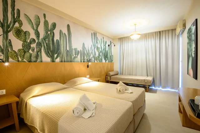 Superior, Shared Pool، Malia Bay Beach Hotel And Bungalows 9/10