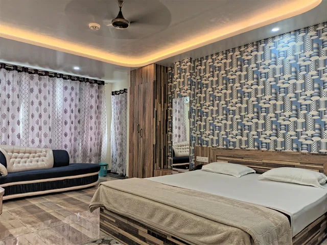 غرفة ديلوكس بسرير مزدوج، Gkm Grand Hotel 2/2