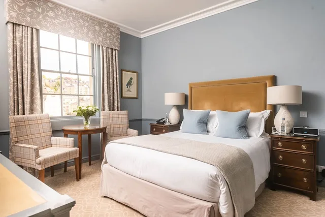 غرفة كلاسيكية بسرير مزدوج، The Royal Crescent Hotel And Spa Bath 3/10