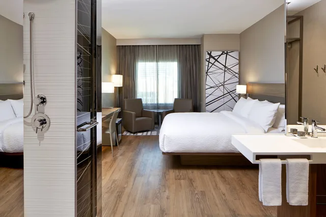 Room, King Bed, AC Hotel Atlanta Buckhead at Phipps Plaza 1/3