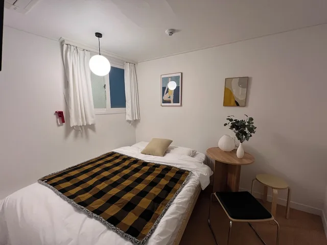 Economy, Double Bed, Philstay Myeongdong Central Hotel 2/3