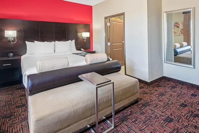 جناح عائلي بسرير كينج، La Quinta Inn & Suites by Wyndham Elk City 1/4
