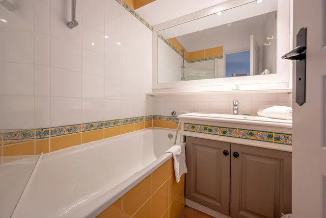 1 Bedroom, Apartment, Sea View, Alcove, Balcony or Terrace، Pierre Vacances Residence Les Rivages Des Issambres 4/4