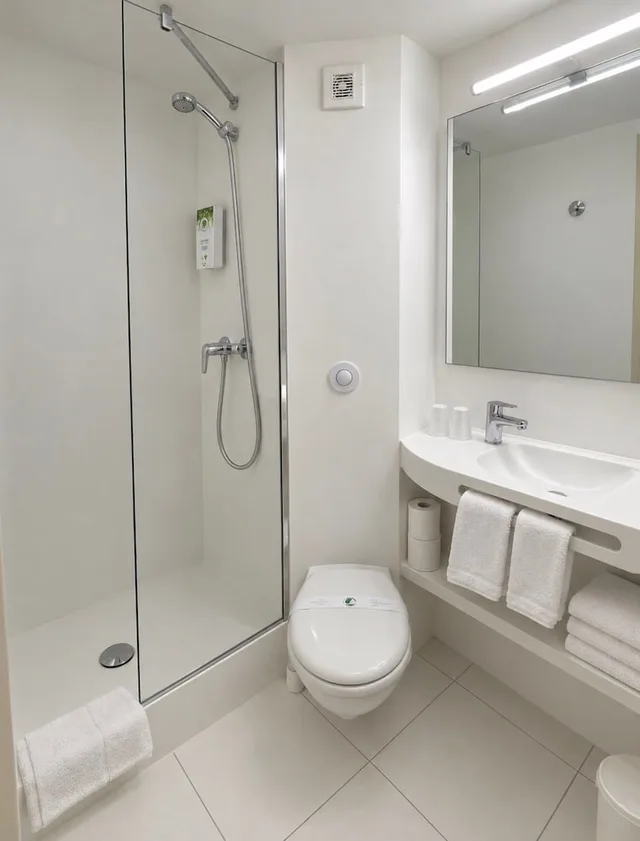 غرفة قياسية بسرير مزدوج، Kyriad Toulouse Blagnac Aeroport 4/10