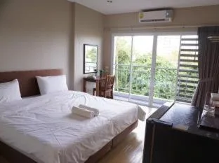 غرفة قياسية بسرير مزدوج، Chompu Nakarin Apartment 1/2