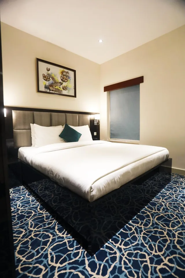 1 Bedroom, Suite, Naylover Hotel Suites 2/10