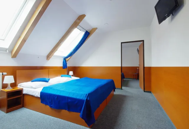 غرفة رباعية بأربعة أسرّة، Adeba Hotel 1/3