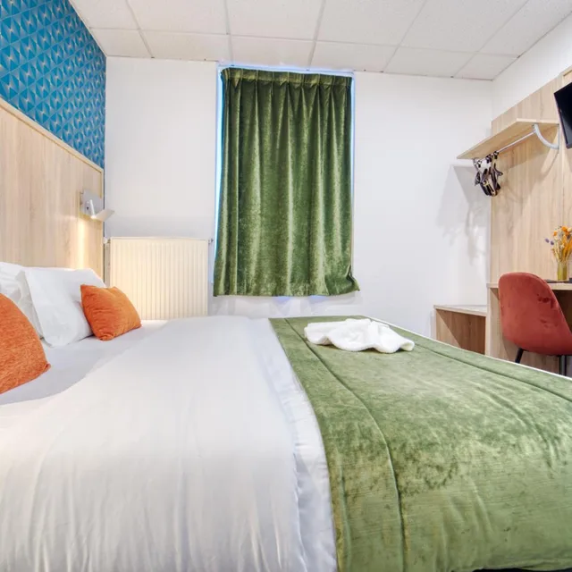 غرفة كومفورت بسرير مزدوج، Escurial Hotel 2/10