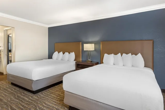 غرفة قياسية بسريرين كوين، Best Western Town & Country Lodge 1/10
