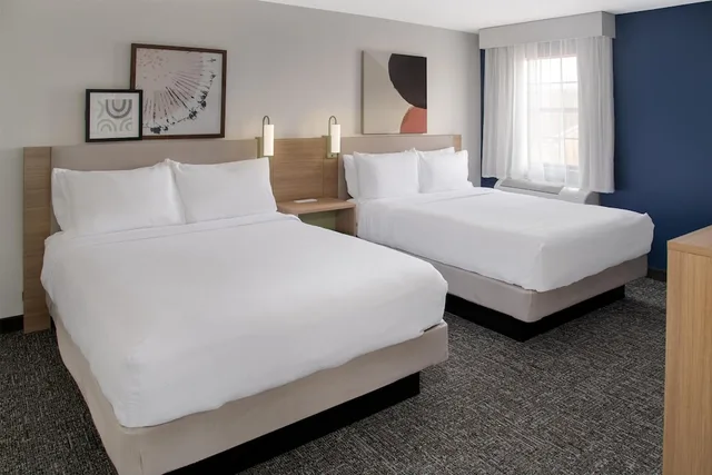 Room, 2 Queen Beds, Red Roof Inn St Robert - Ft Leonard Wood 2/2
