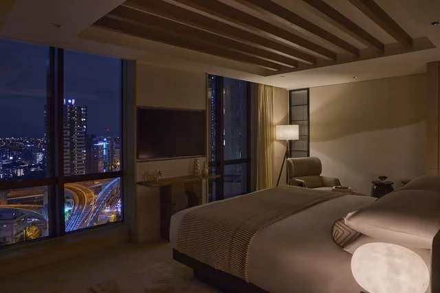 جناح بسرير فردي بغرفة نوم واحدة في الطابق العلوي، Kimpton Shinjuku Tokyo 2/3