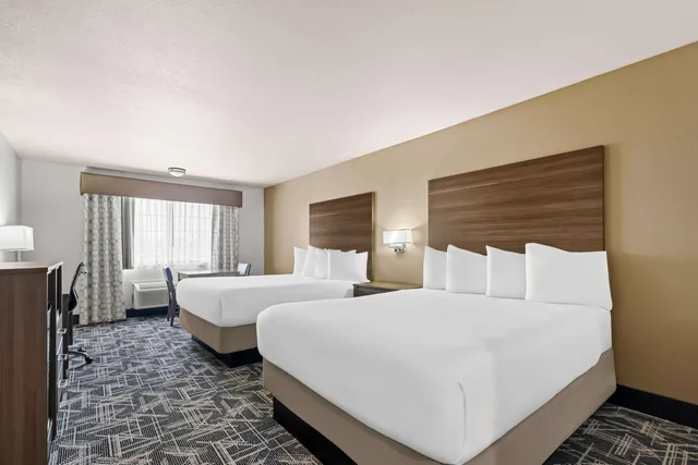 جناح بسريرين كوين مع أريكة، Best Western Plus Caldwell Inn & Suites 8/10