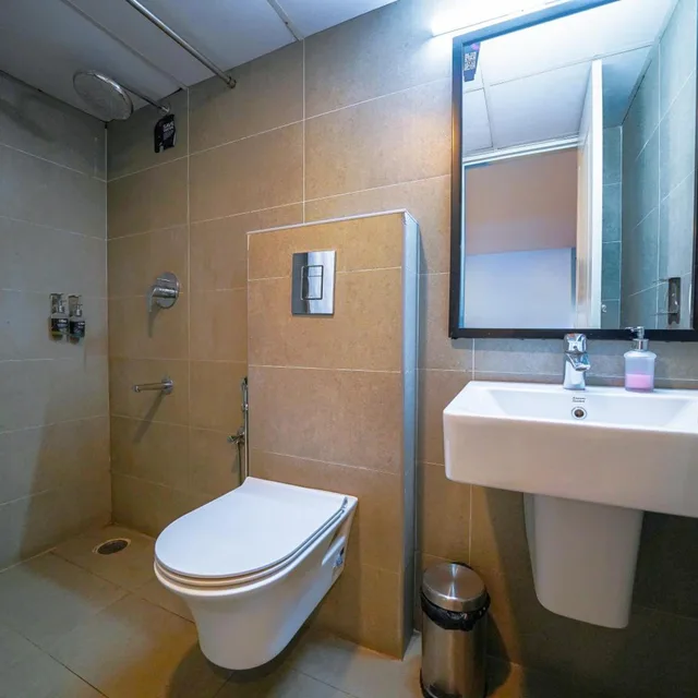 غرفة قياسية بسرير مزدوج، Olive Zip Richmond Circle by Embassy Group 6/8