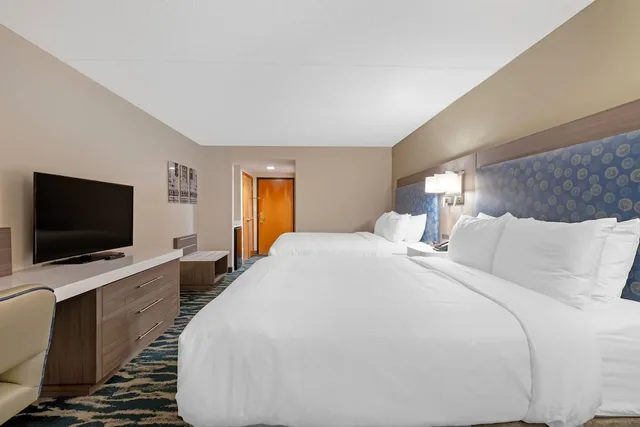 غرفة قياسية بسريرين كوين لذوي الإعاقة، Comfort Inn and Suites Greenville 7/10