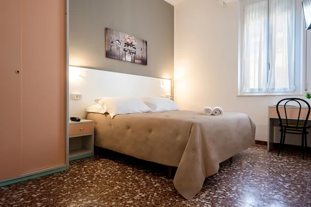 غرفة قياسية بسرير كوين، Amadei Hotel Blumen 1/3