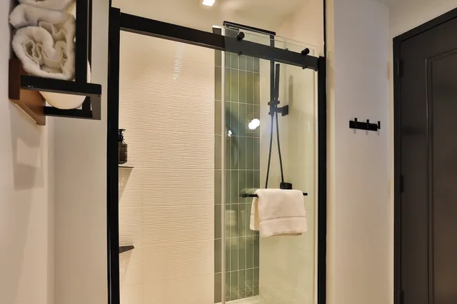 غرفة قياسية بسرير فردي، Indigo Silverthorne 10/10