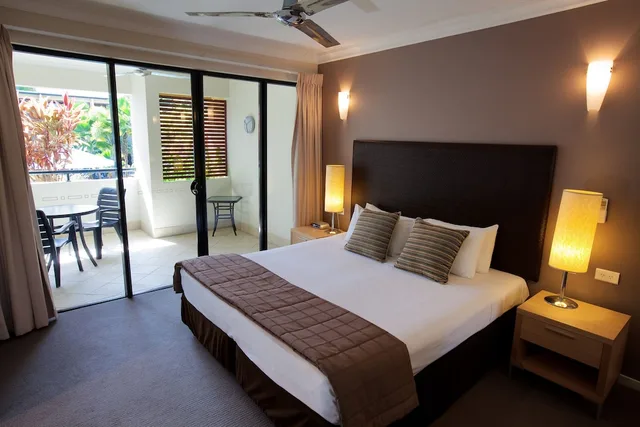 غرفة بسرير كينج، Mantra Heritage Port Douglas 2/5