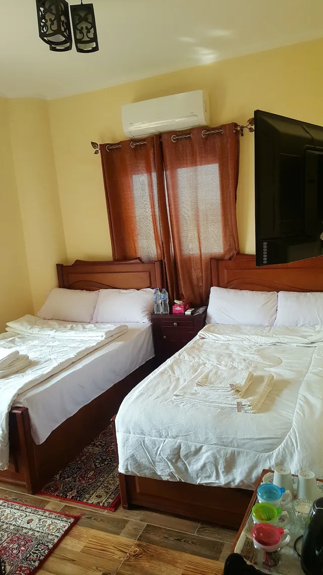 غرفة كومفورت بسريرين منفصلين، Royal Pyramids Inn 2/3