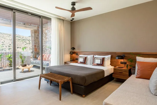 1 Bedroom, Open Plan, Suite, King Bed, Inland View، Domes of Elounda, Autograph Collection 1/3