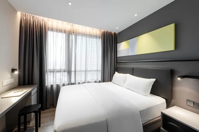 Thinker Two - Type 2 (02 Queen Sized Beds)، Komune Living 2/4