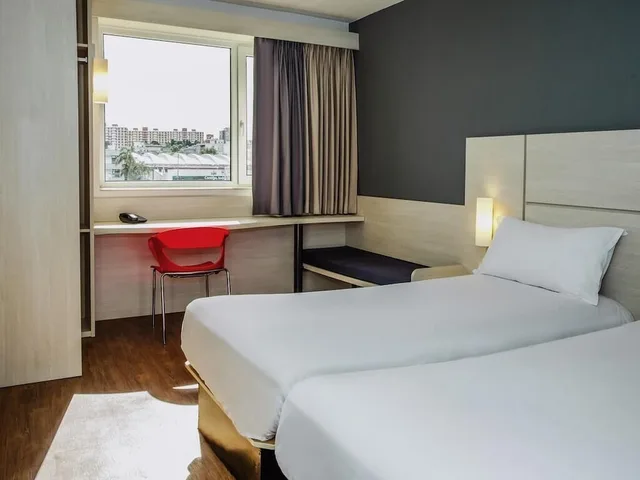 غرفة قياسية بسريرين منفصلين، Hotel Ibis Montevideo 5/10