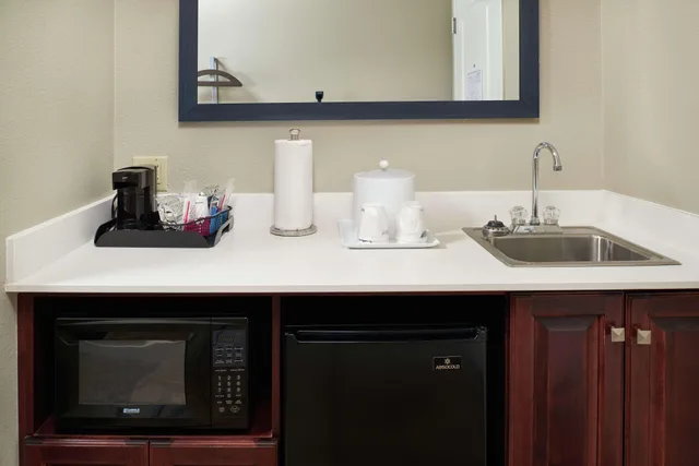 استوديو بسرير كينج، Hampton Inn and Suites Rogers 3/4