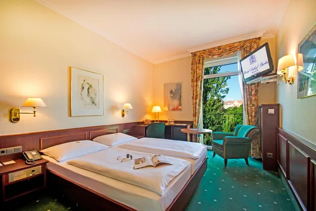 غرفة قياسية بسرير كينج بإطلالة على البحيرة، Ringhotel Seehof Berlin 7/10
