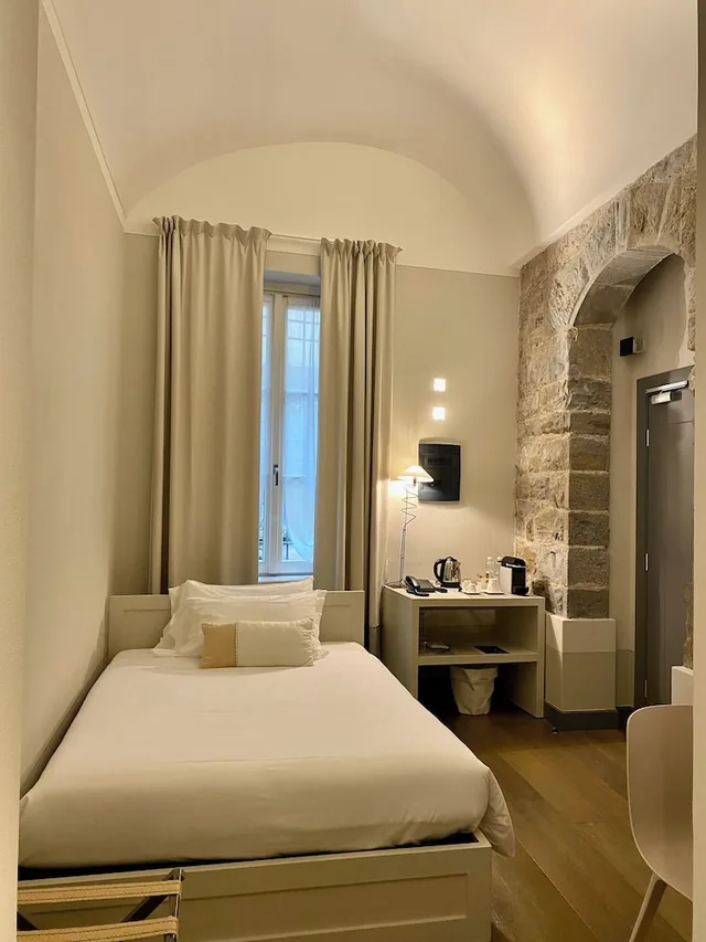 غرفة كلاسيكية بسريرين منفصلين، Gombithotel 2/5