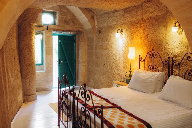 Standard, Double Bed, Hezen Cave Hotel 1/10