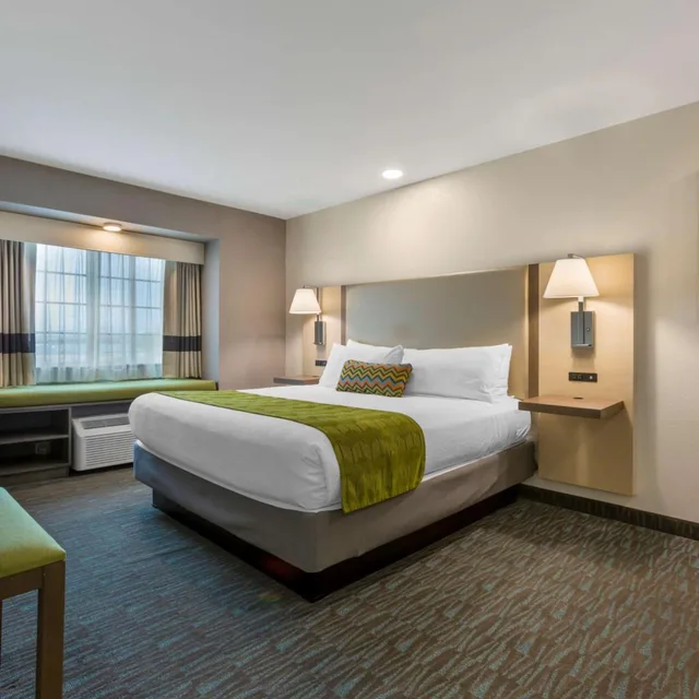 جناح بسرير كينج بحوض استحمام لذوي الإعاقة، Best Western Plus Yuma Foothills Inn & Suites 2/6