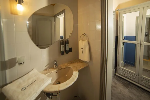غرفة سوبيريور بسرير كوين، Maria Luisa Hotel 5/5