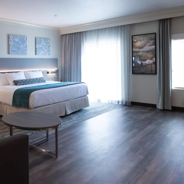Junior Suite, Blue Lake Casino Hotel 4/4