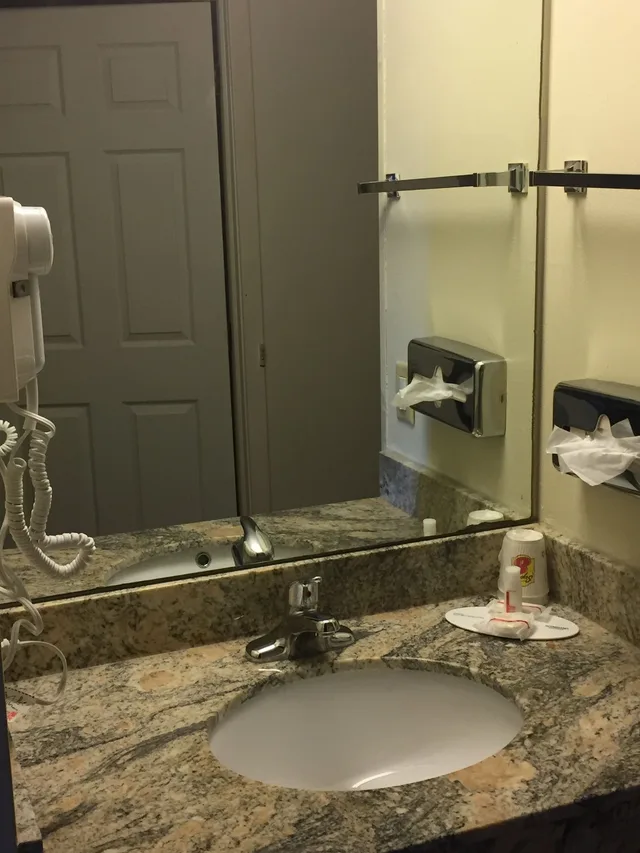 غرفة بسريرين مزدوجين للمدخنين، Super 8 By Wyndham Allentown 2/2
