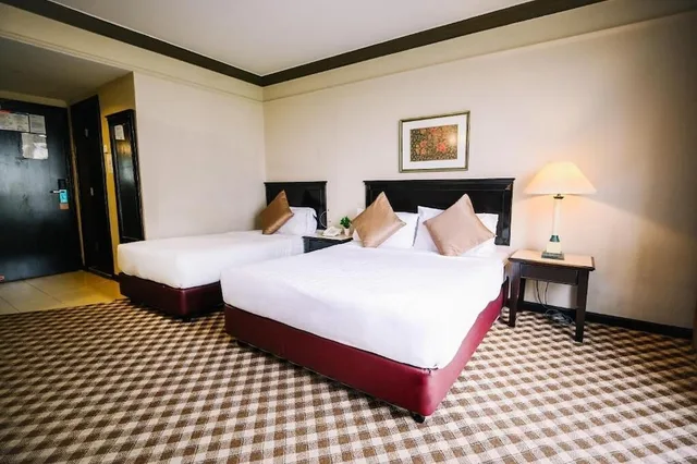 غرفة ديلوكس ثلاثية بسرير كوين وسرير فردي، Kingston Hotel 9 @ Jonker Street, Melaka 2/6