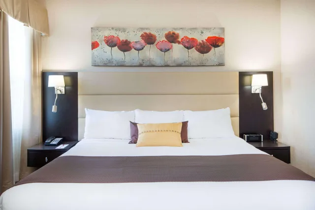 جناح، Comfort Suites Midland West 1/1