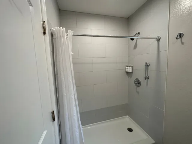 غرفة قياسية بسرير كينج بمطبخ، Bluebird Inn 3/3