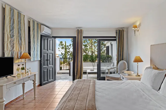 جناح جونيور بسرير مزدوج، Aegean Suites - Adults Only 1/3