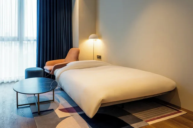 جناح بسرير كينج بغرفة نوم واحدة مع أريكة، voco Seoul Gangnam, an IHG Hotel 1/5