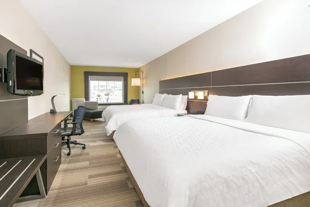 غرفة قياسية بسريرين كينج، Holiday Inn Express Hotel And Suites Seaside Convention Center 7/9